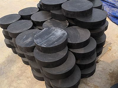 阜南县板式橡胶支座由若干层橡胶片与薄钢板经加压硫化